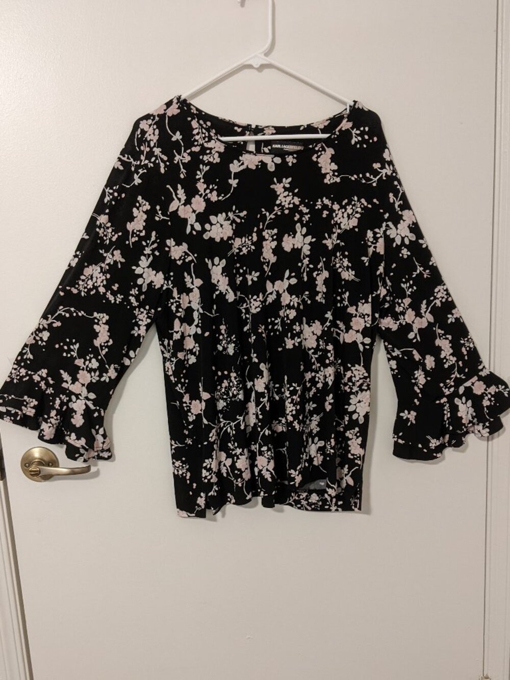 Karl Lagerfeld Paris 1X Women's Black Floral Blouse Bell Sleeves Y2K Retro Chic